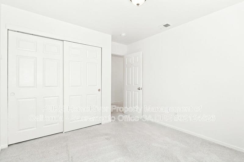 Davis House: 2224 Glacier Dr