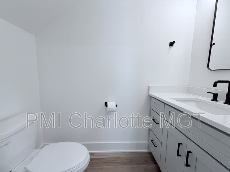 Charlotte Townhome: 7521 Lawyers Road
