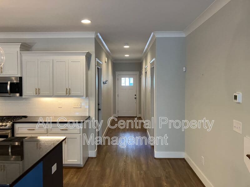 Bessemer House: 415 Sunbelt Dr