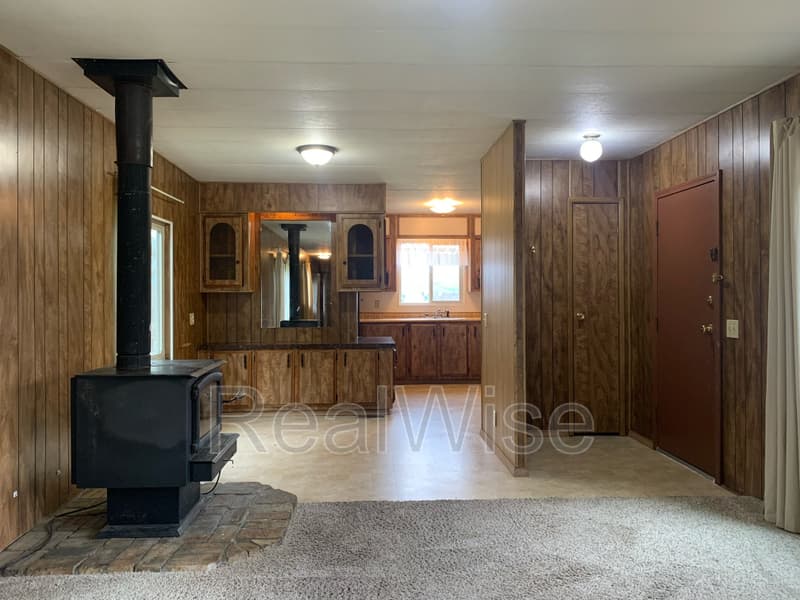 Grants Pass House: 4620 Redwood Ave