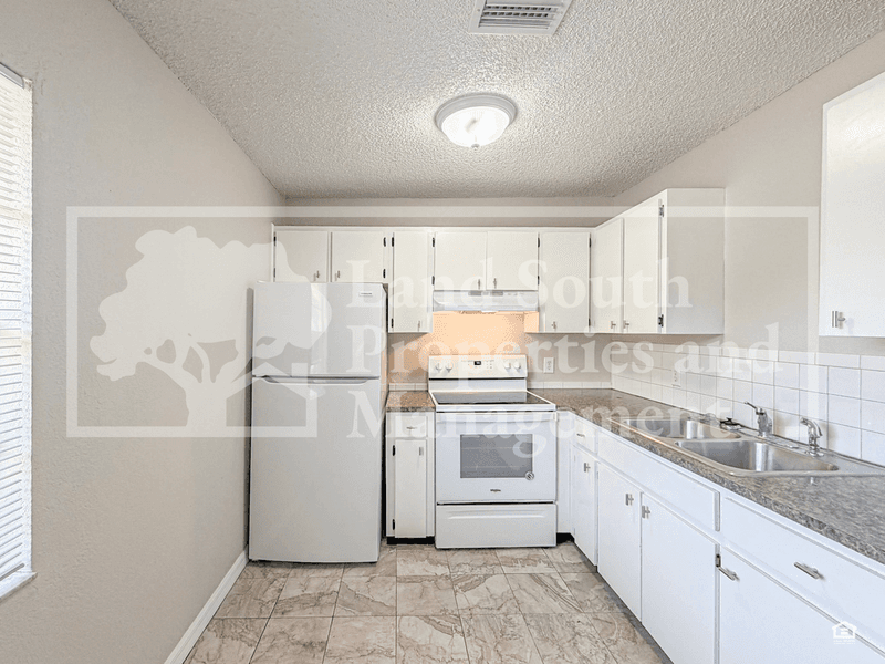 Auburndale House: 1222 Taylor Street