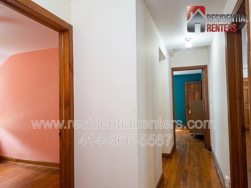Bay View House: 2913 E Rhode Island Avenue