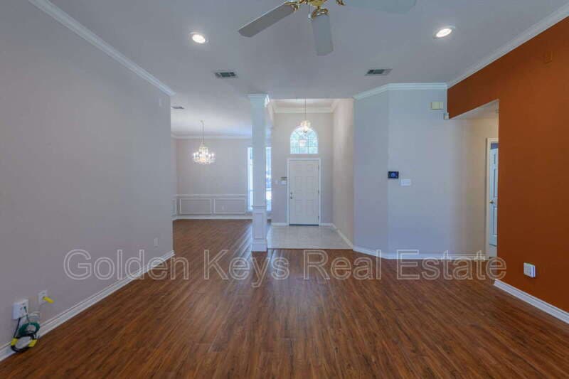 Hurst House: 3120 Steve Dr