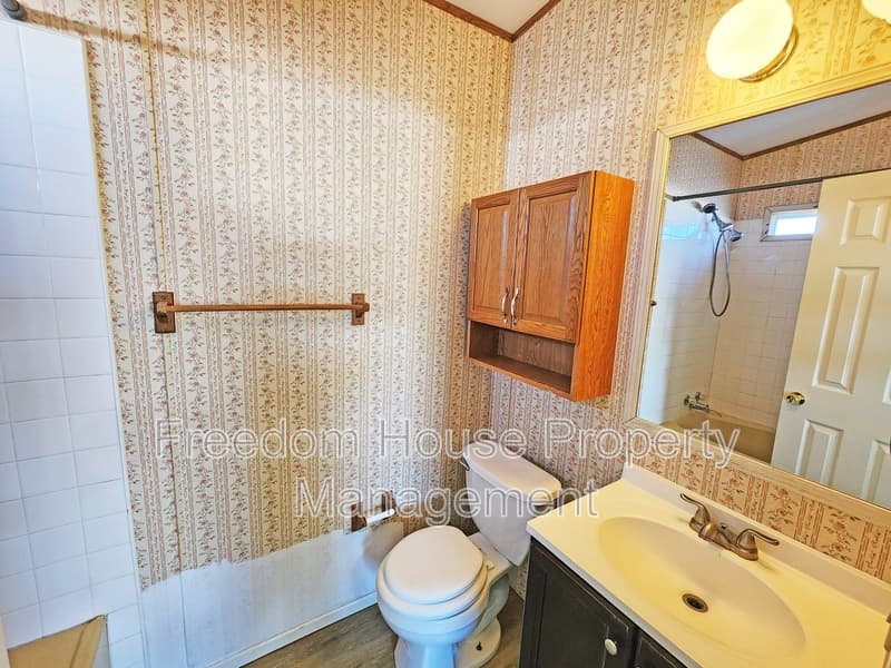 Pahrump House: 1700 Keenan Way