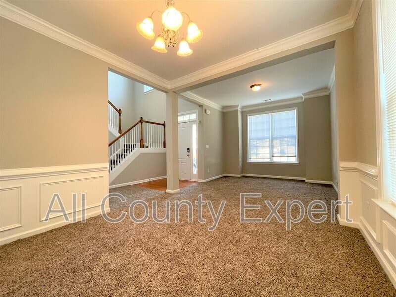 Snellville House: 2370 Temple View Ct