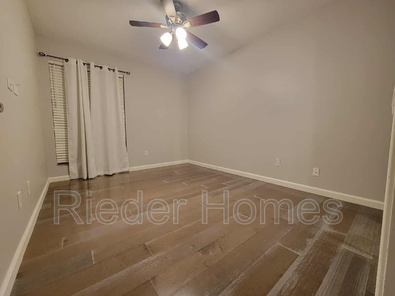 San Diego Condo: 3591 Ruffin Road