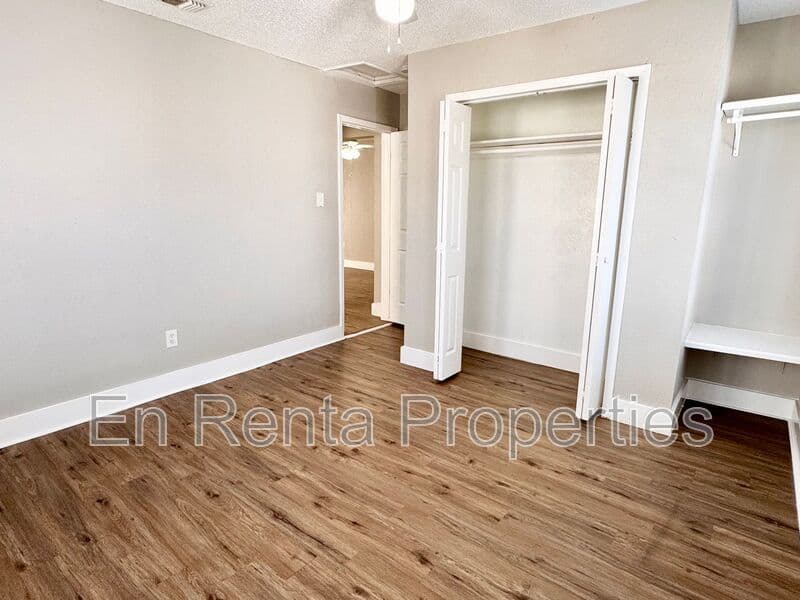 Ft Worth House: 716 W Broadus Ave.