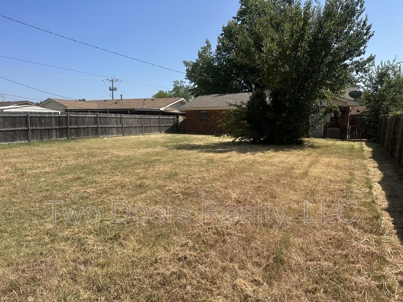 Oklahoma City House: 729 Northeast 37th Street