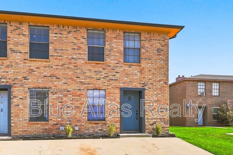Fort Worth Townhome: 8108 Foxfire Lane - D