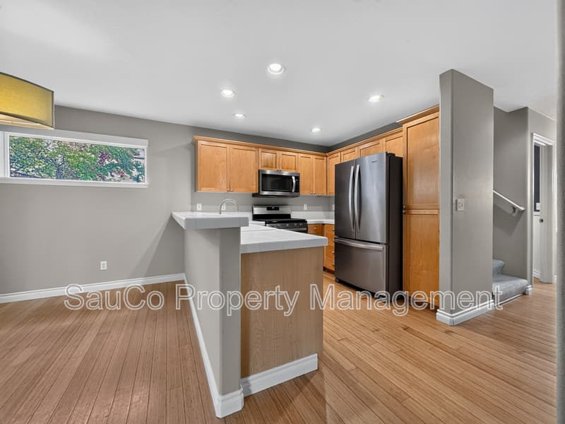 Beaverton House: 16705 Northwest Arizona Drive