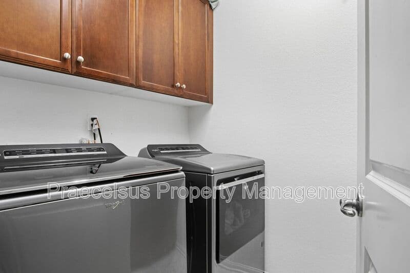 Chula Vista Townhome: 1724 Rolling Water