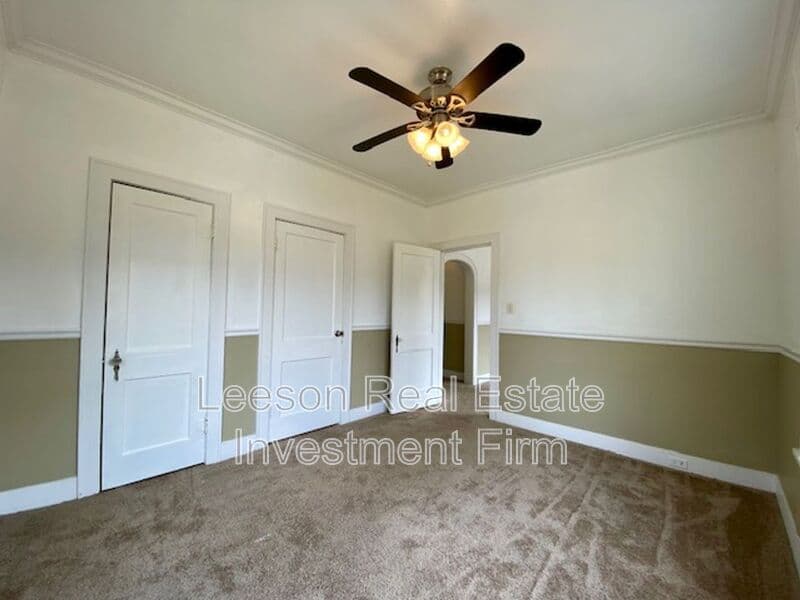 Shreveport House: 320 College A