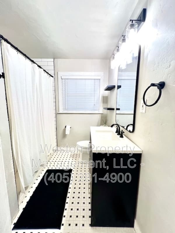 Oklahoma City House: 2725 Northwest 64th Street