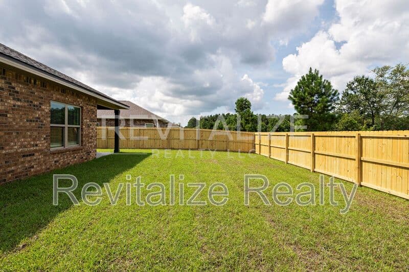 Foley House: 13330 Shea Circle
