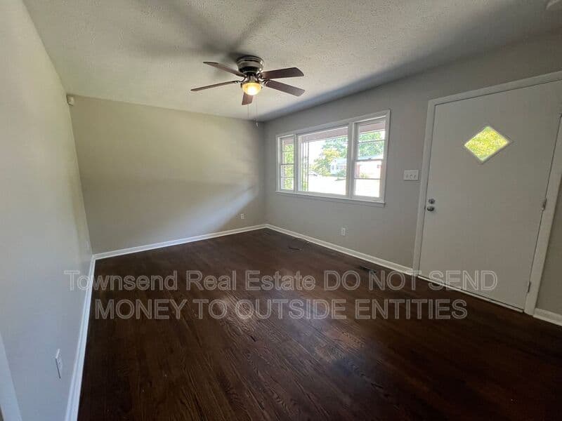 Fayetteville House: 2604 Brentford Dr.