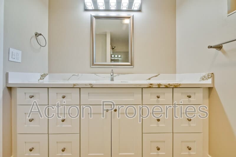 Mountain View House: 86 Dalma Drive