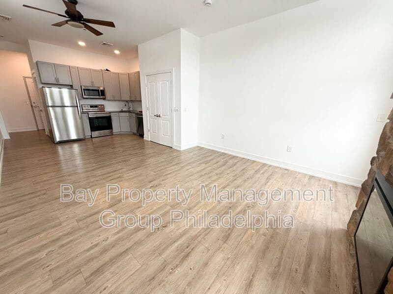 Norristown Condo: 221 W Main St
