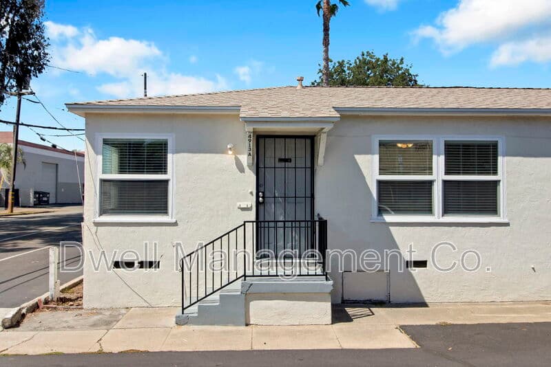 La Mesa Condo: 4913 Guava Ave
