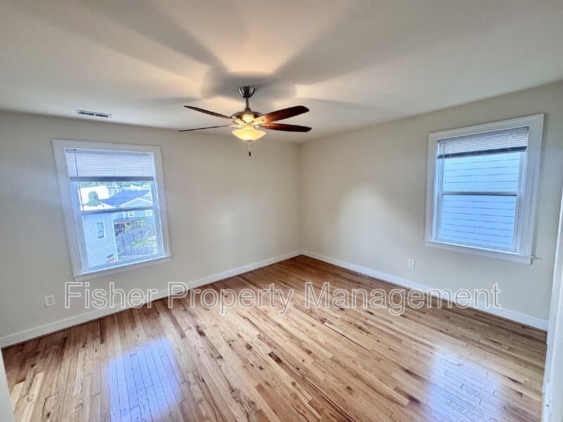 Richmond House: 2212 Carrington St