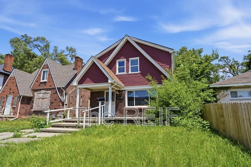 Detroit House: 14732 Woodmont Ave