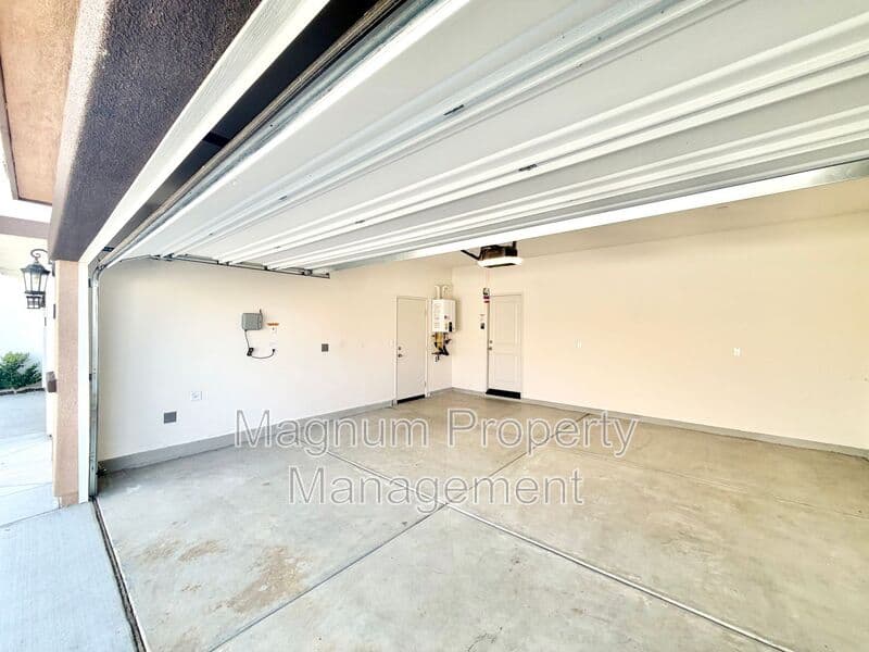 Winchester House: 31799 Woodbank Way