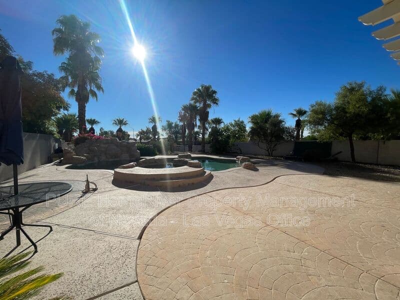 Las Vegas House: 4748 Hamburg St.