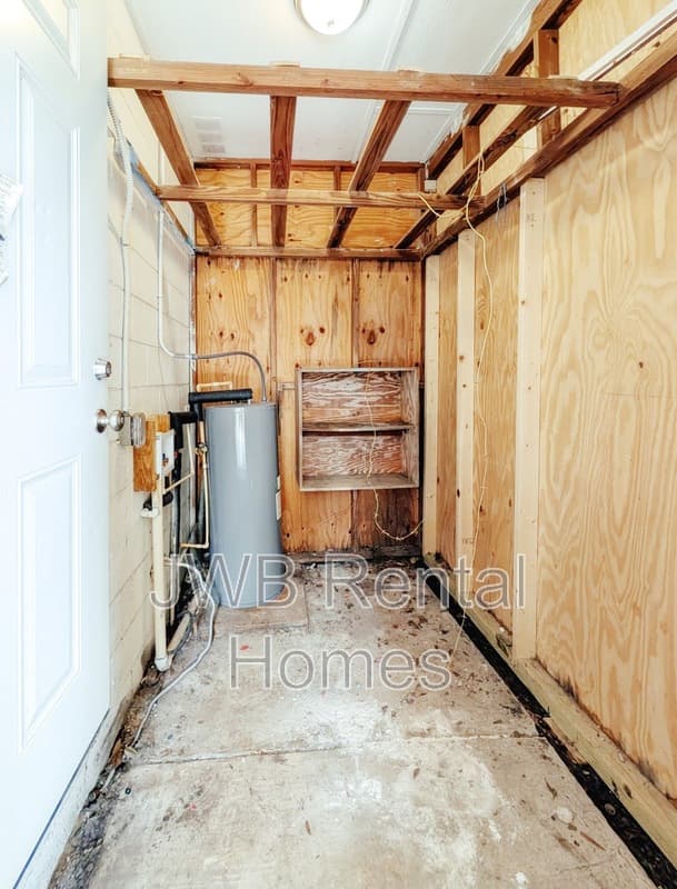 Jacksonville House: 6135 Lynnwood Ave Unit B