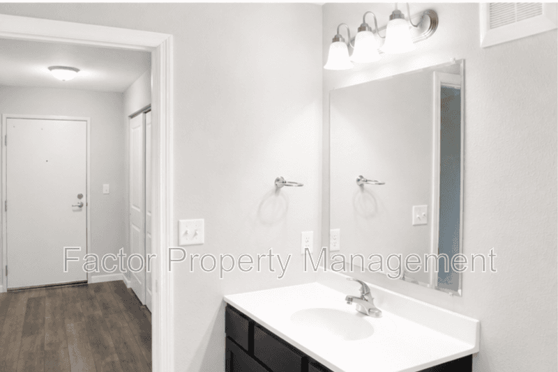 Belle Plaine Apartment: 561 Elk Street South
