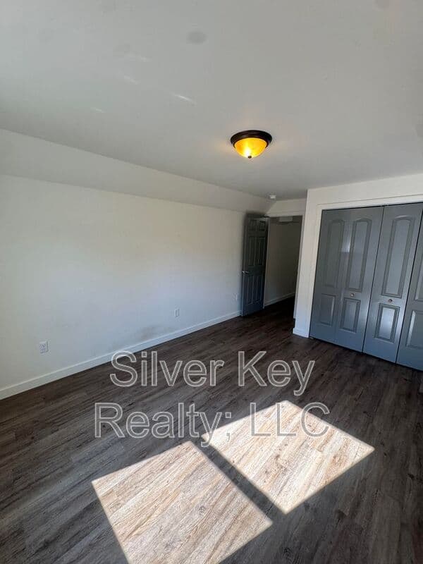 Athens House: 1603 Hutsell Drive