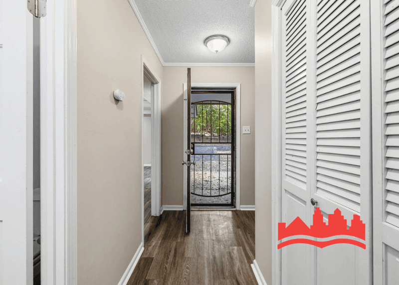 Cordova House: 2391 Carrollwood Ln