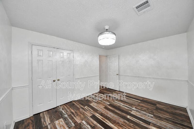 Cypress House: 22030 Gold Leaf Trail