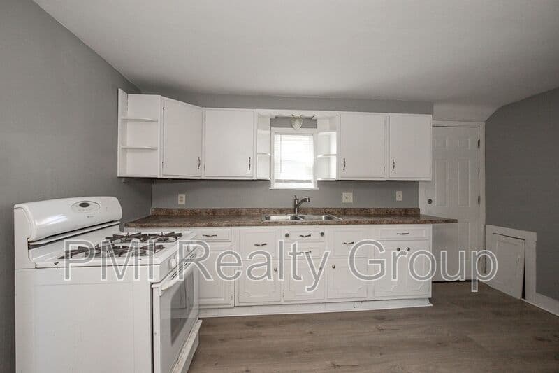 Lorain House: 1222 W 14 St.