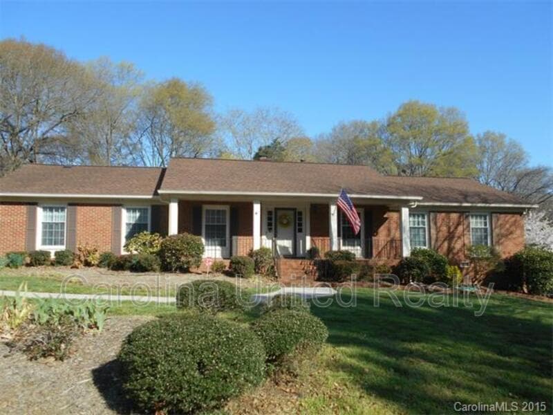 Charlotte House: 1330 E Barden Rd