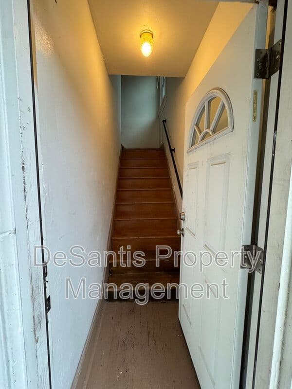 Pittsburgh Condo: 2450 Starkamp Street