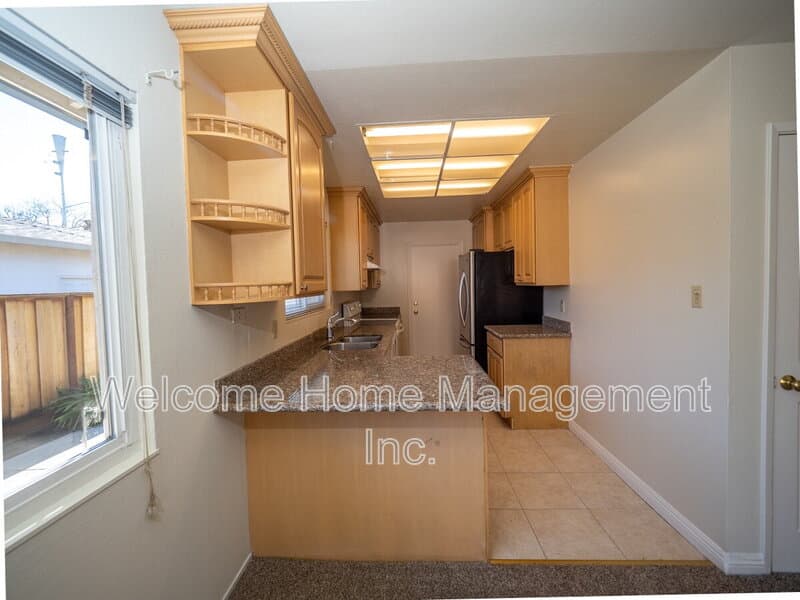Pleasanton House: 4151 Francisco Street