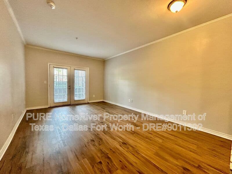 Arlington Condo: 1655 Ascension Bluff Dr.