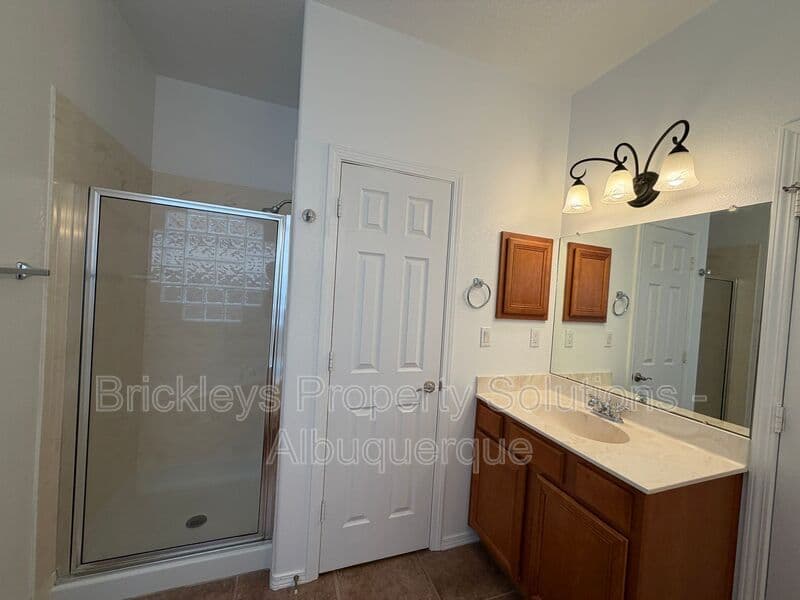 Rio Rancho House: 65 Willow Trace Court SE