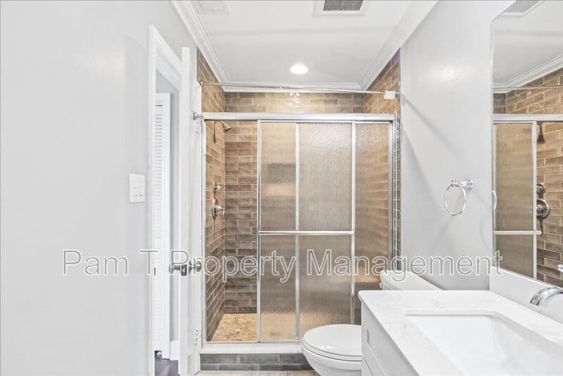 Savannah Townhome: 12502 Apache Ave