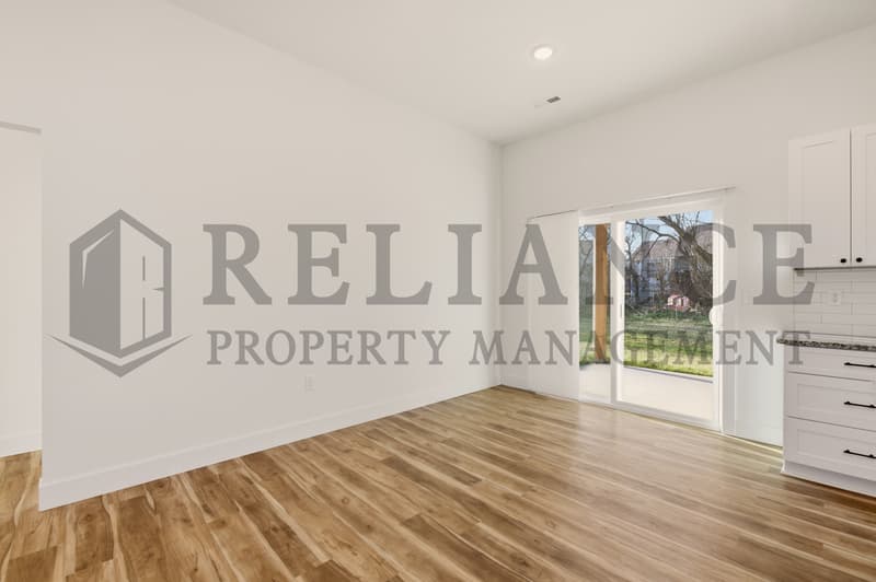 Valley Center House: 701 E Elmwood St