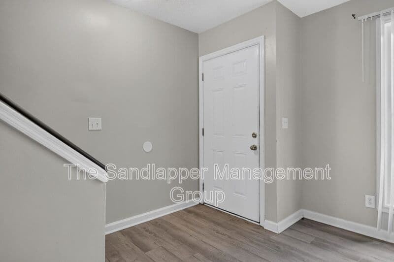 Summerville Townhome: 126 Langley Drive