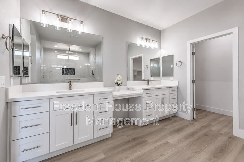 Pahrump House: 6380 Waterford Street