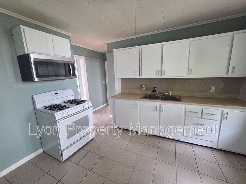 Providence Condo: 88 Garfield Ave