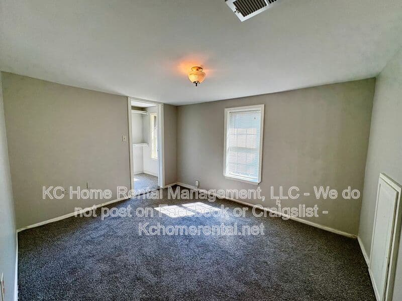 Kansas City House: 2817 West 41st Avenue