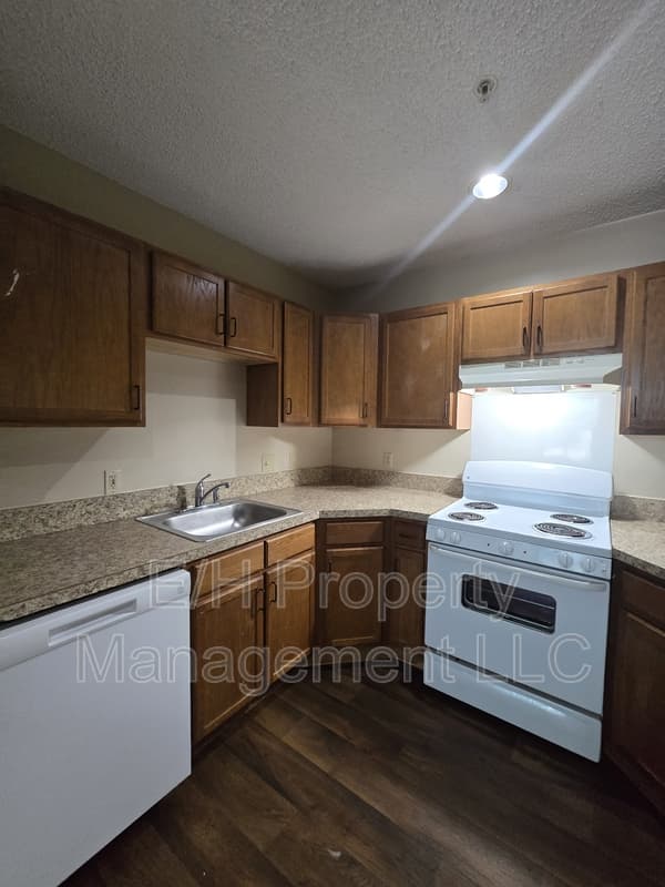 Wichita House: 2500 East 27th Street North