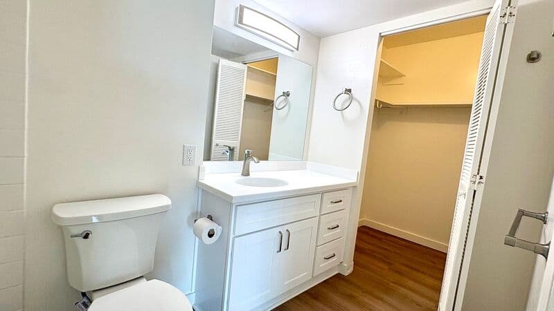 Honolulu Condo: 670 PROSPECT ST