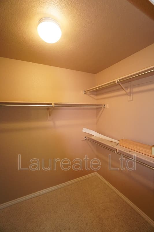 Aurora House: 3036 S Waco Ct