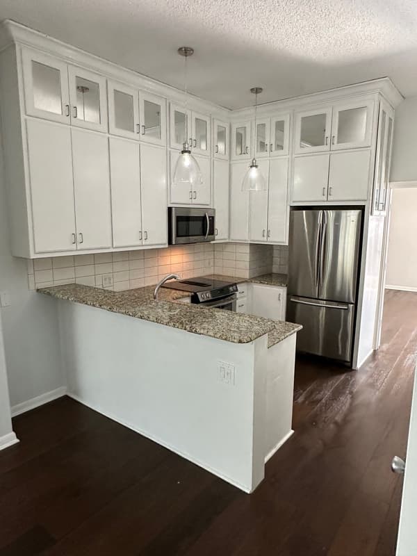 Norfolk Condo: 696 Mowbray Arch