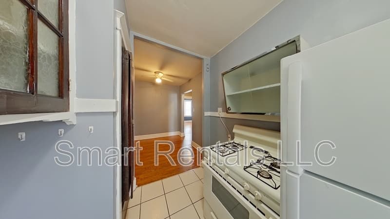 St. Louis Condo: 1004 Tamm Avenue - 1N