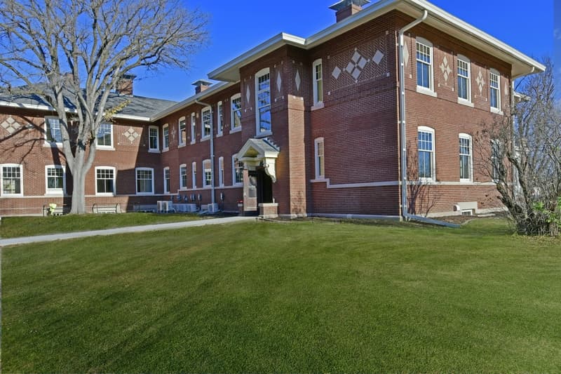 Fergus Falls Condo: 1447 Patterson Loop - 102