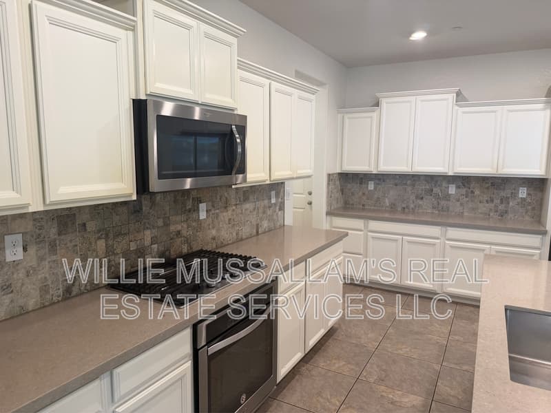 Mountain House Condo: 1388-1390 S Dairy Drive - 1388